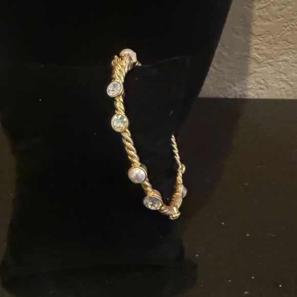 NWOT  RARE Gold Brighton Monte Carlo Hinged Bangle w/Pearl & Crystals  Retired - Picture 2 of 4
